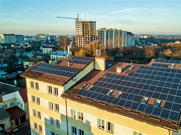 Fotowoltaika dla wspólnot mieszkaniowych na dachu